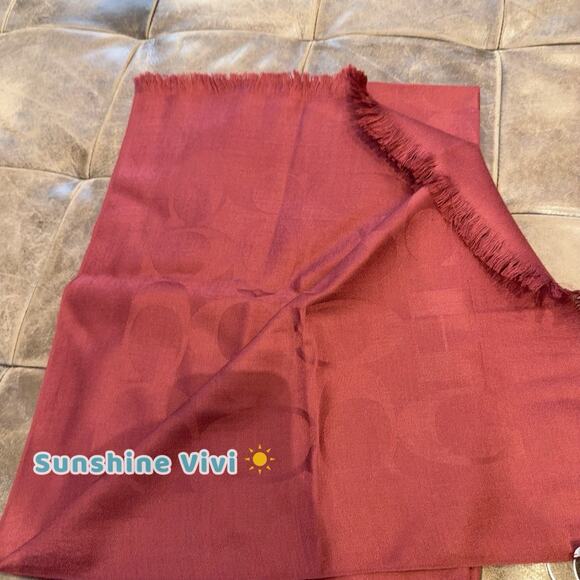 NWT Coach Women's Signature Wrap Fringe Patterned Scarf CB700 Burgundy - Picture 4 of 7